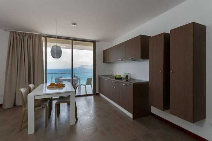 Imagen general del Hotel Las Rochas Mindelo. Foto 4