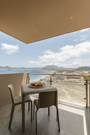 Imagen general del Hotel Las Rochas Mindelo. Foto 8