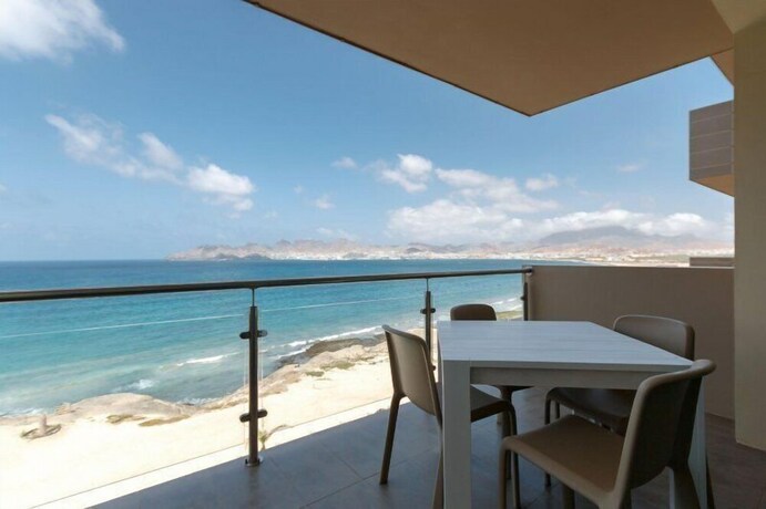 Imagen de la habitación del Hotel Las Rochas Mindelo. Foto 15