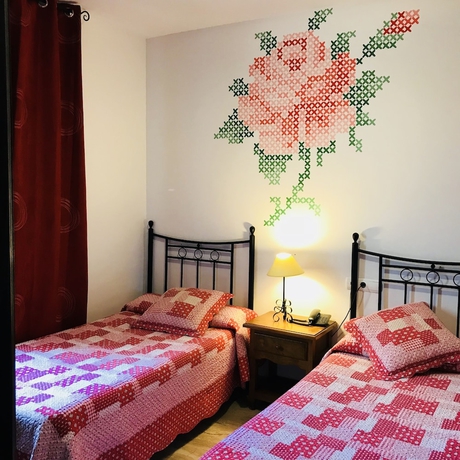 Imagen de la habitación del Hotel Las Rosas, Priego de Córdoba. Foto 5