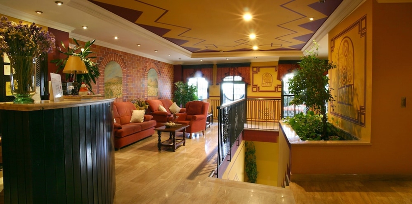 Imagen de la habitación del Hotel Las Rosas, Priego de Córdoba. Foto 9