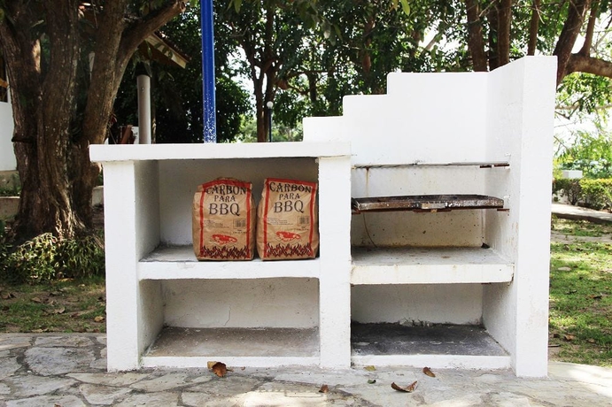 Imagen de los exteriores del Hotel Las Sirenas De Santa Clara. Foto 13