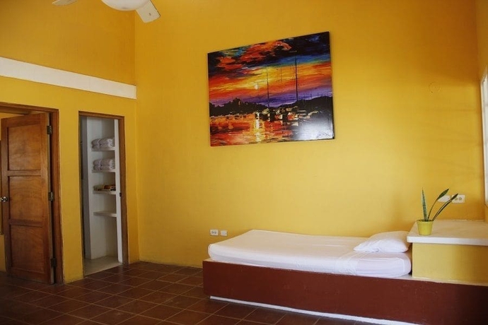 Imagen de la habitación del Hotel Las Sirenas De Santa Clara. Foto 7