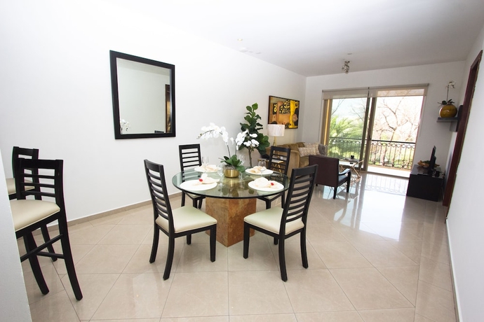 Imagen de la habitación del Hotel Las Torres De El Legado. Foto 13