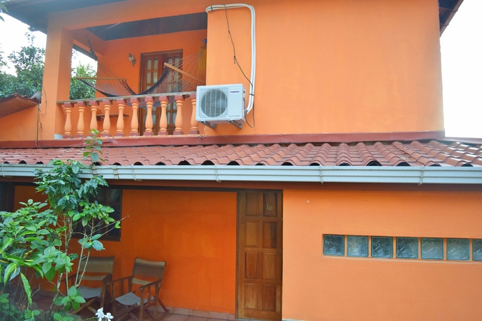 Imagen de los exteriores del Hotel Las Tres Banderas. Foto 8