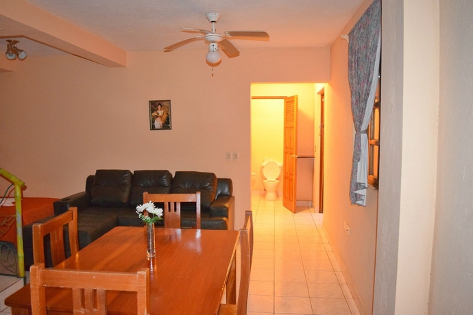 Imagen de los interiores del Hotel Las Tres Banderas. Foto 15