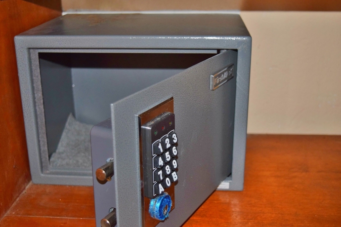 Imagen de la habitación del Hotel Las Tres Banderas. Foto 5