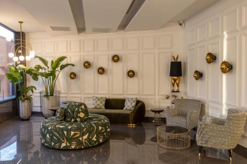 Imagen de la habitación del Hotel Las Tres Campanas. Foto 14