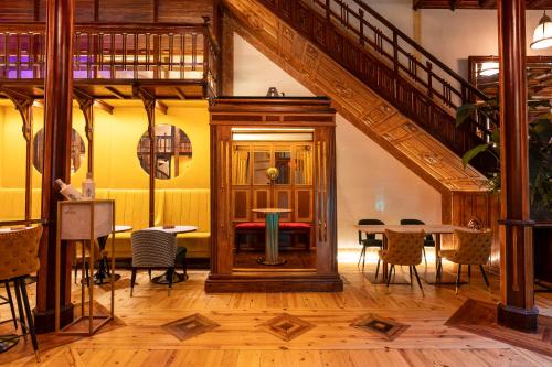 Imagen general del Hotel Las Tres Campanas. Foto 4