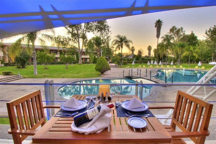 Imagen del bar/restaurante del Hotel Las Trojes. Foto 3