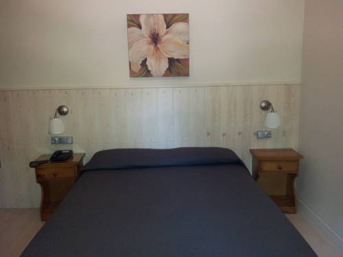 Imagen de la habitación del Hotel Las Truchas. Foto 6