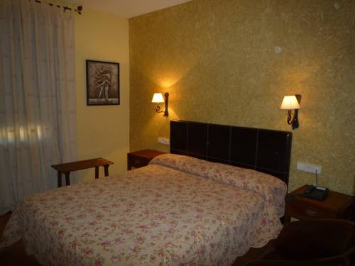 Imagen de la habitación del Hotel Las Truchas. Foto 11