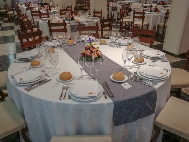 Imagen del bar/restaurante del Hotel Las Vegas, Burgos. Foto 5