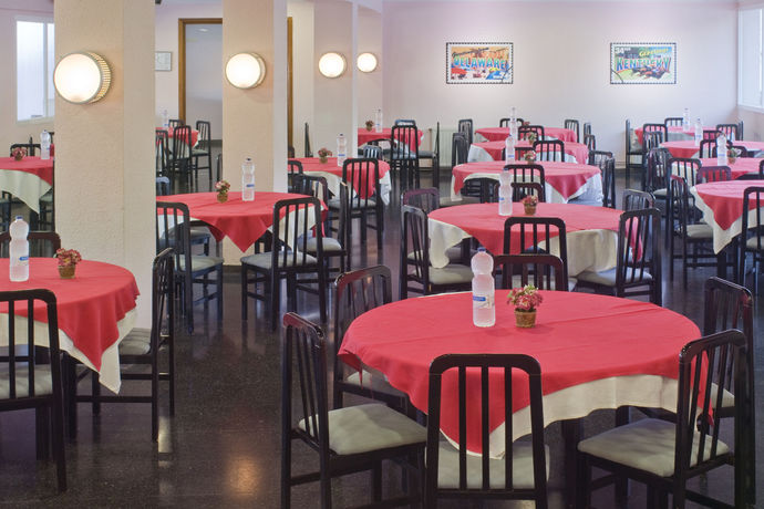 Imagen del bar/restaurante del Hotel Las Vegas, Calella. Foto 6