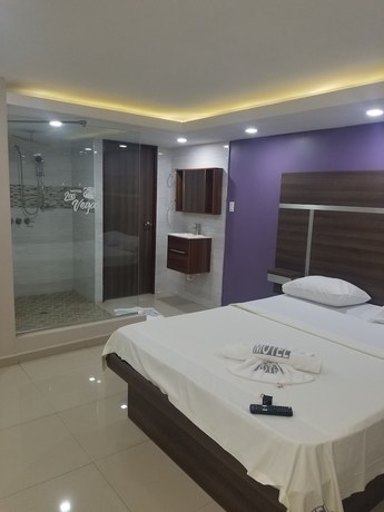 Imagen general del Hotel Las Vegas, Santa Isabel. Foto 1