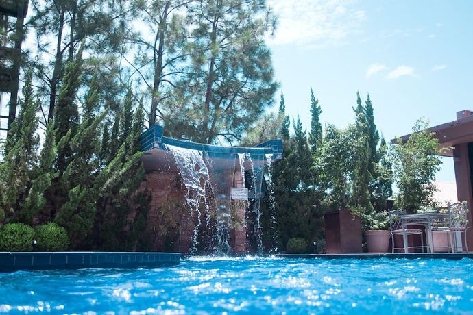 Imagen de la piscina del Hotel Las Ventanas Suite. Foto 17
