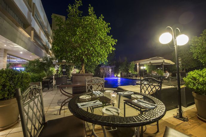 Imagen de la piscina del Hotel Las Ventanas Suite. Foto 18