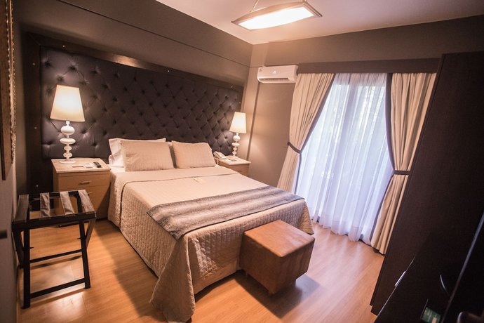 Imagen de la habitación del Hotel Las Ventanas Suite. Foto 8