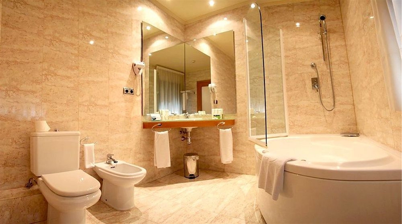 Imagen de la habitación del Hotel Las Ventas. Foto 8