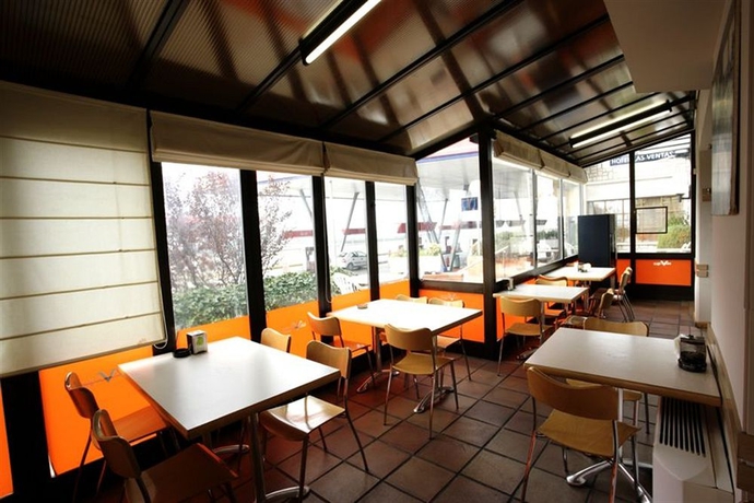 Imagen del bar/restaurante del Hotel Las Ventas. Foto 5