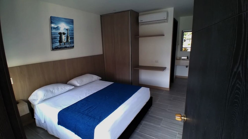 Imagen de la habitación del Hotel Las Victorias. Foto 14