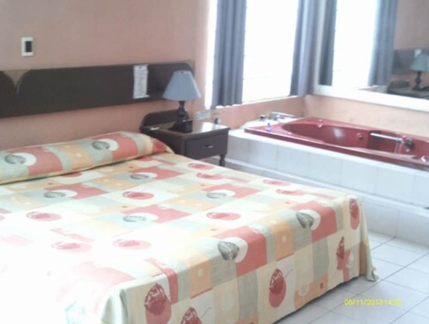 Imagen de la habitación del Hotel Las Villas. Foto 8