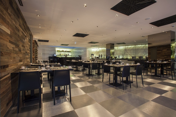 Imagen del bar/restaurante del Hotel Lasagrada Istanbul. Foto 4