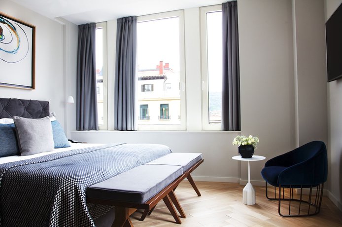 Imagen de la habitación del Hotel Lasala Plaza. Foto 4