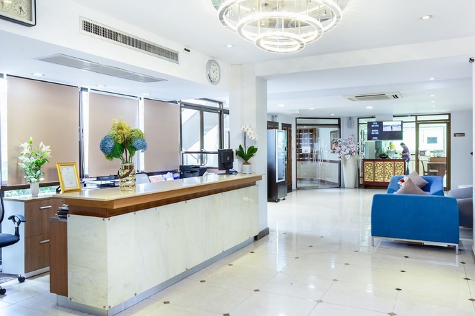Imagen de los interiores del Hotel Lasalle Suites and Residence. Foto 12