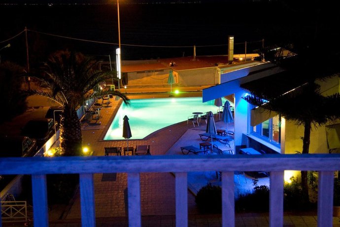 Imagen de la piscina del Hotel Lasia. Foto 20