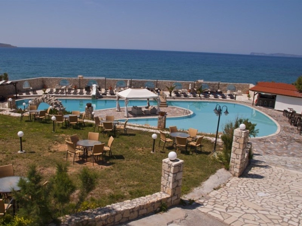 Imagen general del Hotel Lassion Golden Bay By Checkin. Foto 2