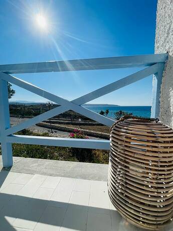 Imagen general del Hotel Lassion Golden Bay, Sitia. Foto 11