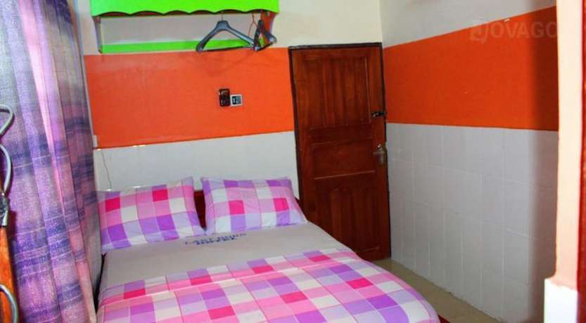 Imagen de la habitación del Hotel Last Born. Foto 13