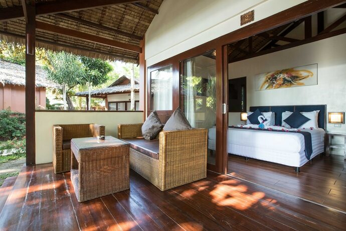 Imagen general del Hotel Last Frontier Beach Resort - Adults Only. Foto 6