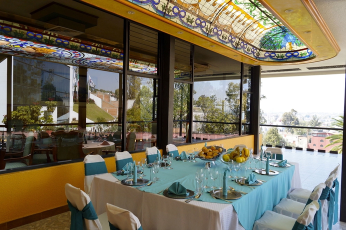 Imagen de los interiores del Hotel Lastra. Foto 16