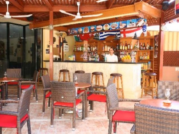 Imagen general del Hotel Latania Apartments. Foto 3