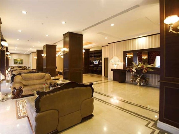Imagen general del Hotel Latanya City. Foto 3