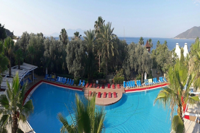 Imagen general del Hotel Latanya Park Resort - All Inclusive. Foto 12