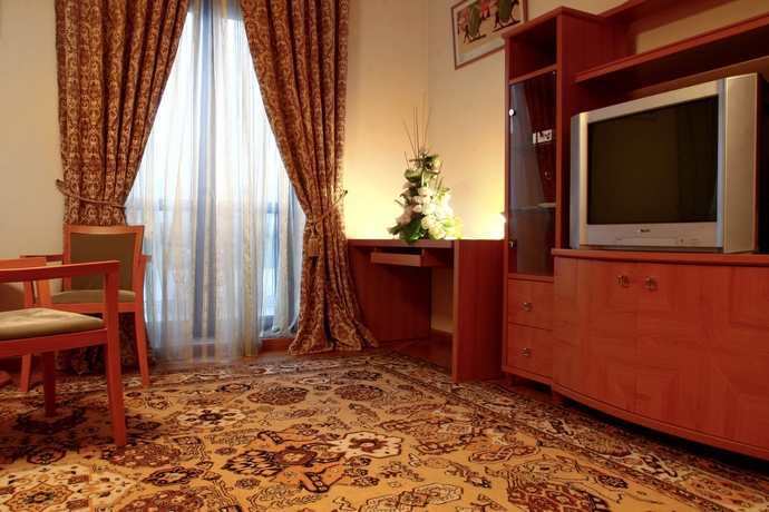 Imagen de los interiores del Hotel Latar Complex. Foto 15