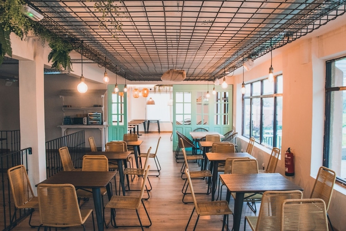 Imagen del bar/restaurante del Hotel Latas Surf Lodge. Foto 4