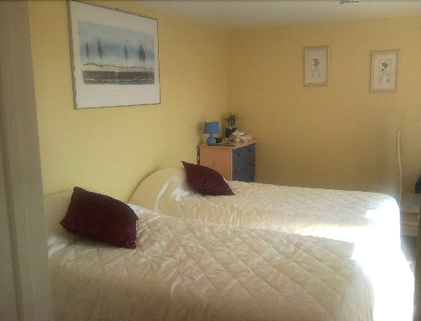 Imagen de la habitación del Hotel Latchmead. Foto 10