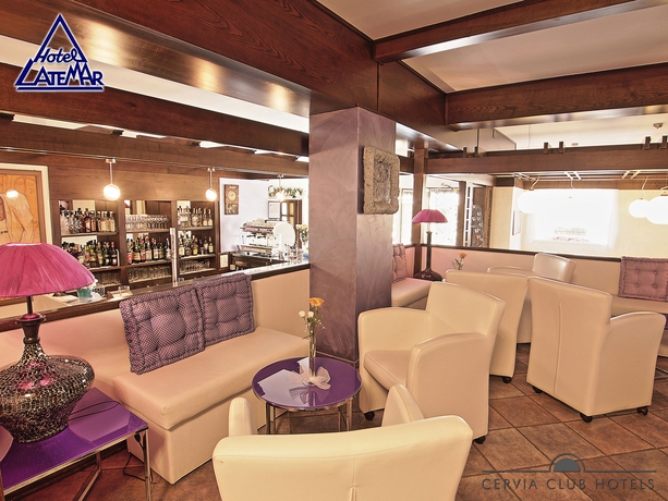 Imagen de los interiores del Hotel Latemar. Foto 12