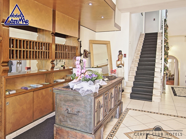 Imagen de los interiores del Hotel Latemar. Foto 16