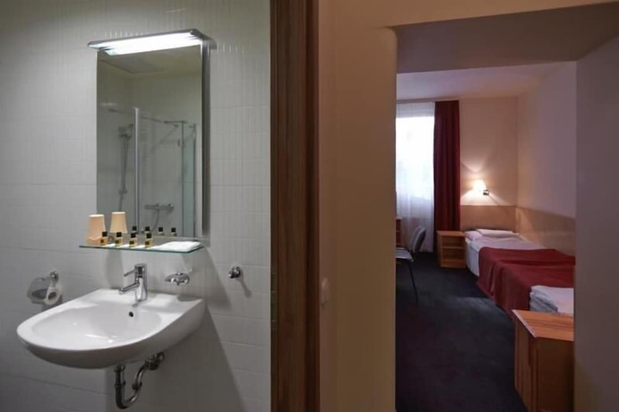 Imagen de la habitación del Hotel Laterum, Pecs. Foto 5
