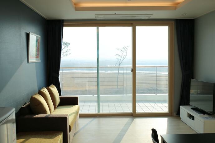 Imagen de la habitación del Hotel Latierra Terrace Golf Village. Foto 20