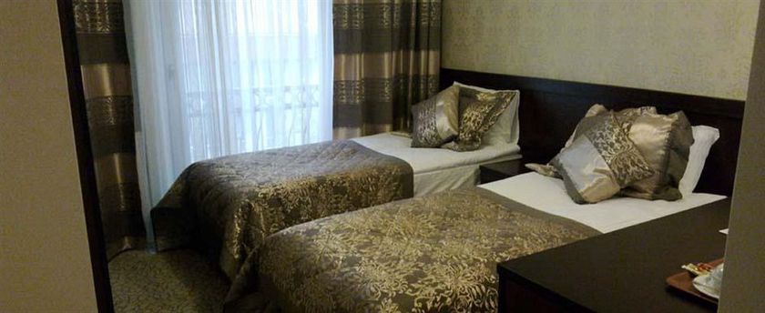 Imagen de la habitación del Hotel Latifoglu. Foto 13
