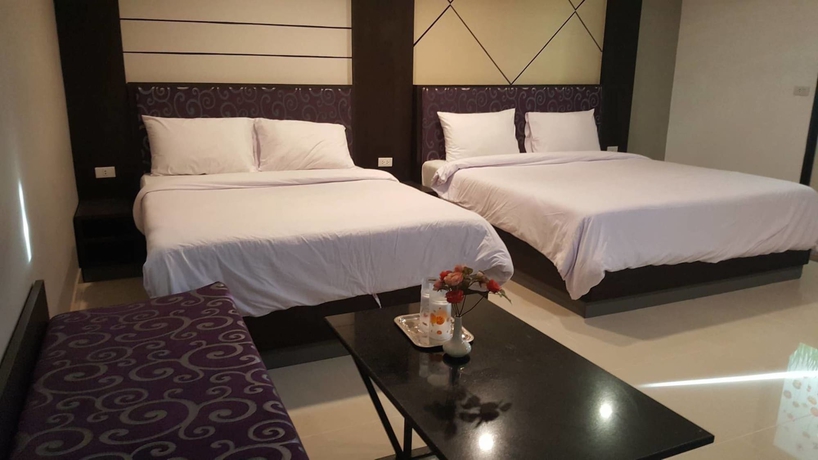 Imagen de la habitación del Hotel Latin Garden. Foto 12