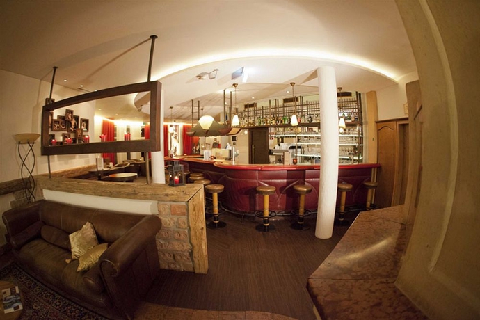 Imagen del bar/restaurante del Hotel Latini. Foto 4