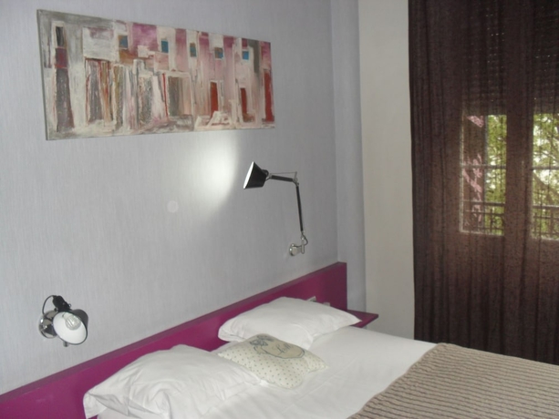 Imagen de la habitación del Hotel Latino Caf&eacute;. Foto 3