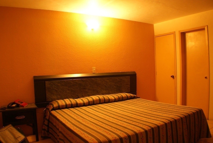 Imagen de la habitación del Hotel Latino, Guadalajara. Foto 6